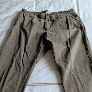 Taylor Stitch Men's Democratic Dark Green Chinos